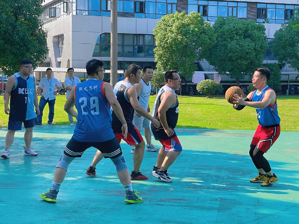 彰显团队实力，乐享活动趣味——篮球角逐